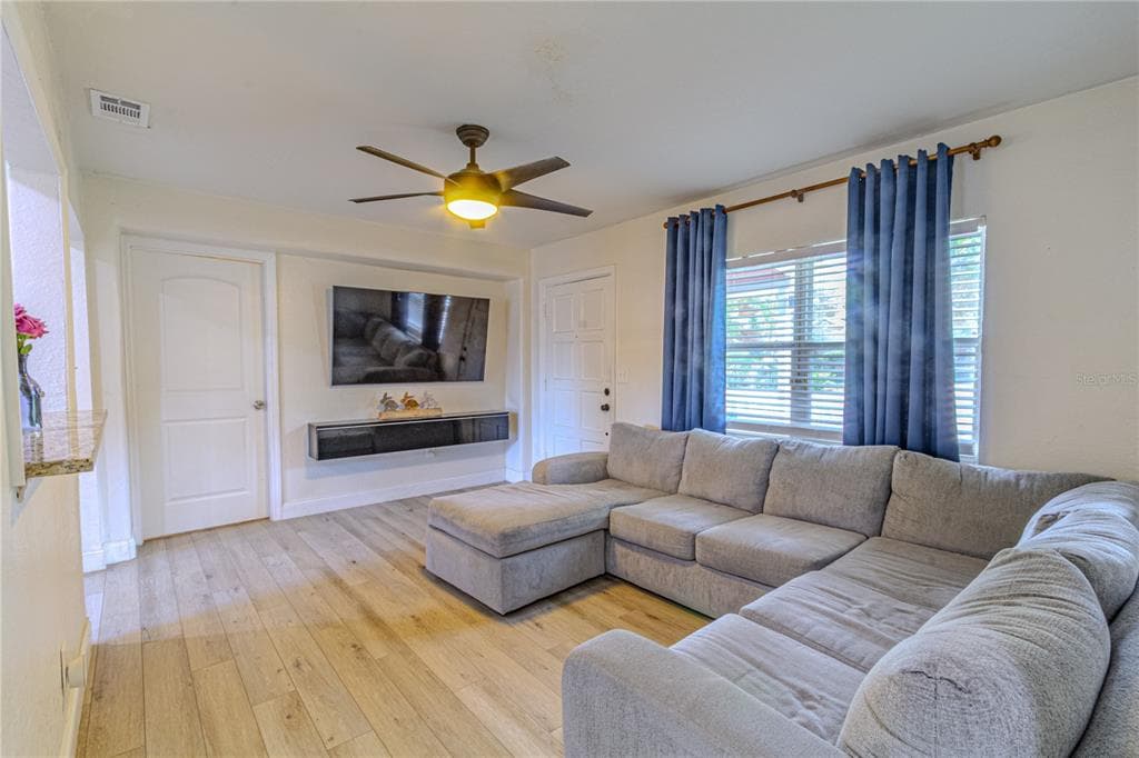 1026 SARITA STREET, SANFORD, FL 32773 — zdjęcie 4