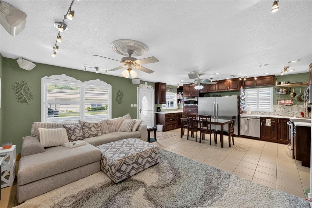 11810 BOYNTON LANE # 1, NEW PORT RICHEY, FL 34654 — zdjęcie 2