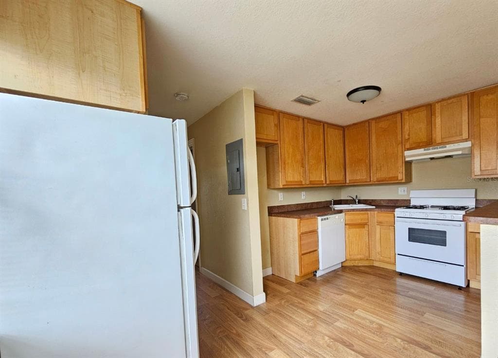 117 N EVERGREEN AVENUE # 201, CLEARWATER, FL 33755 — zdjęcie 5