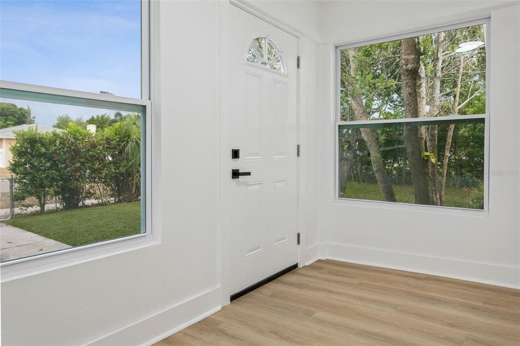 4660 7TH AVENUE N, ST PETERSBURG, FL 33713 — zdjęcie 3