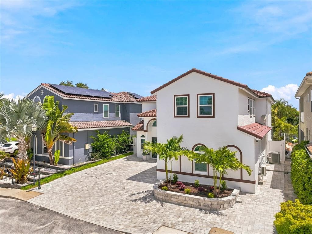 10627 HATTERAS DRIVE SW, TAMPA, FL 33615 — zdjęcie 4