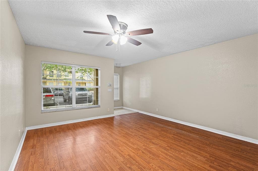 216 DRAGONS FIRE PLACE, VALRICO, FL 33594 — zdjęcie 4