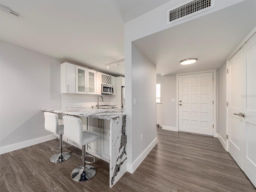 121 ISLAND WAY # 334, CLEARWATER BEACH, FL 33767 — zdjęcie 3