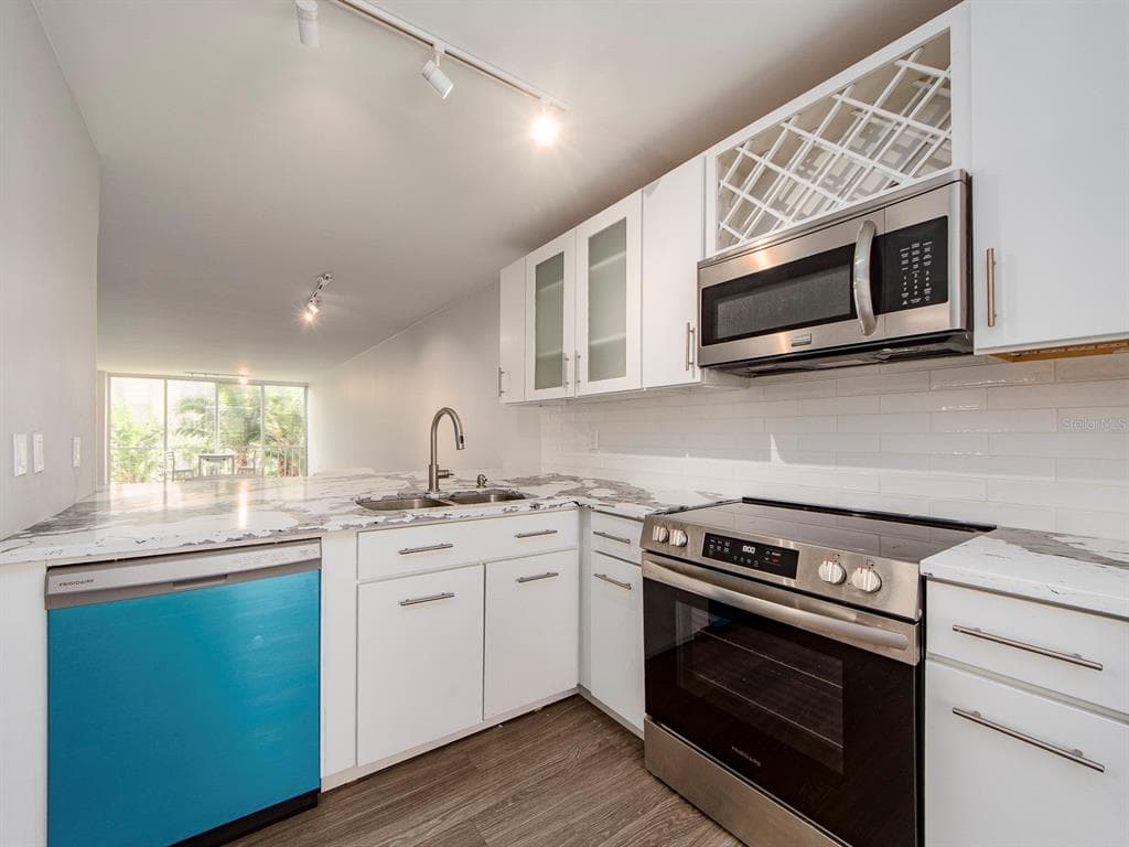 121 ISLAND WAY # 334, CLEARWATER BEACH, FL 33767 — zdjęcie 5