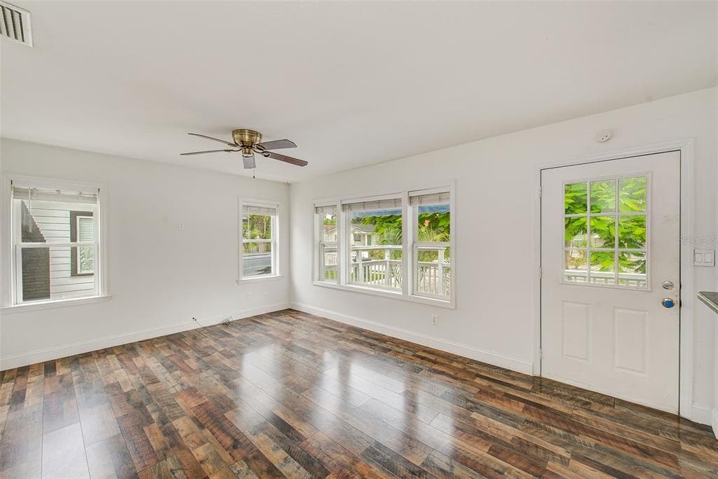 1929 SPRINGTIME AVENUE, CLEARWATER, FL 33755 — zdjęcie 5