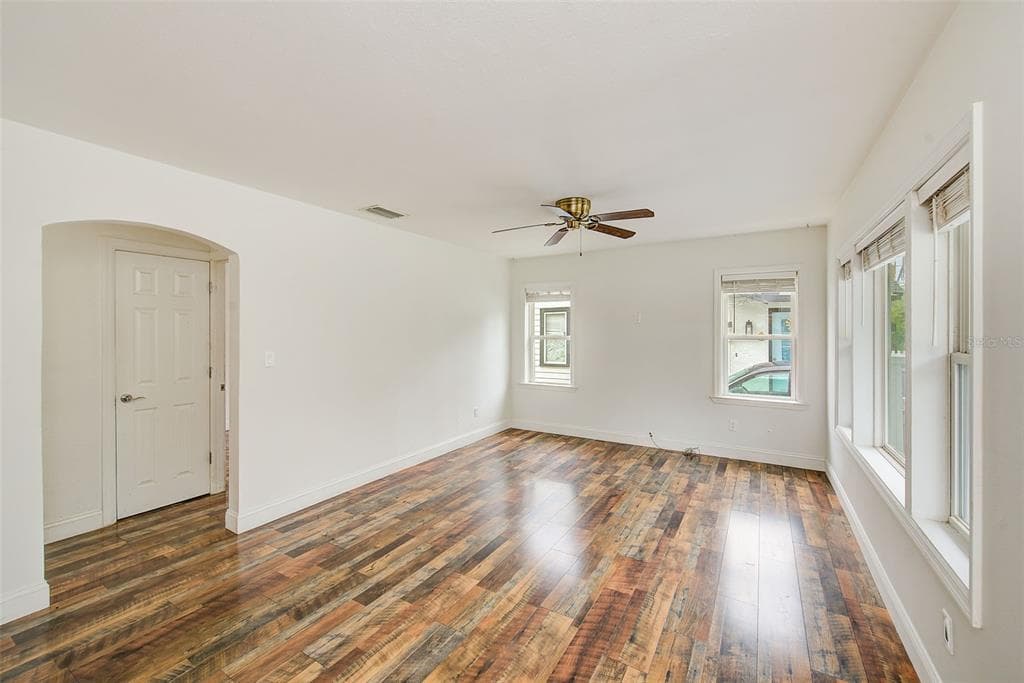 1929 SPRINGTIME AVENUE, CLEARWATER, FL 33755 — zdjęcie 4