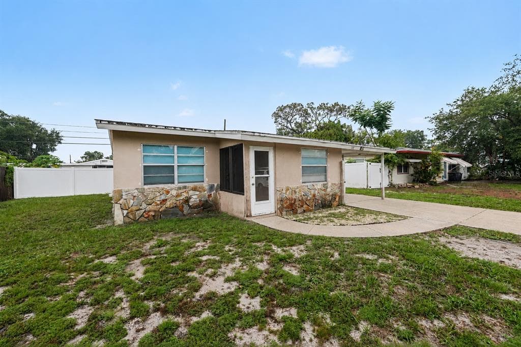 131 EMERALD LANE, LARGO, FL 33771 — zdjęcie 3