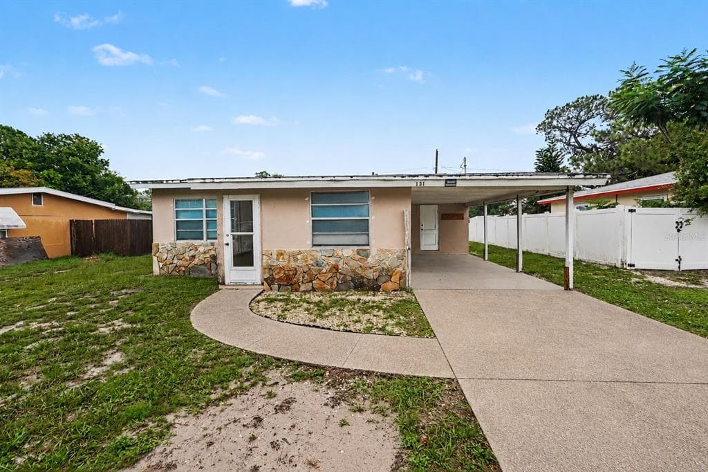 131 EMERALD LANE, LARGO, FL 33771