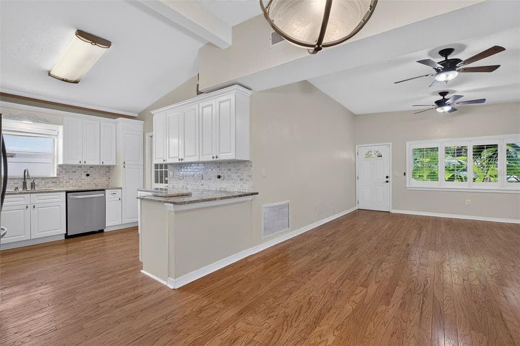 12496 136TH LANE, LARGO, FL 33774 — zdjęcie 3
