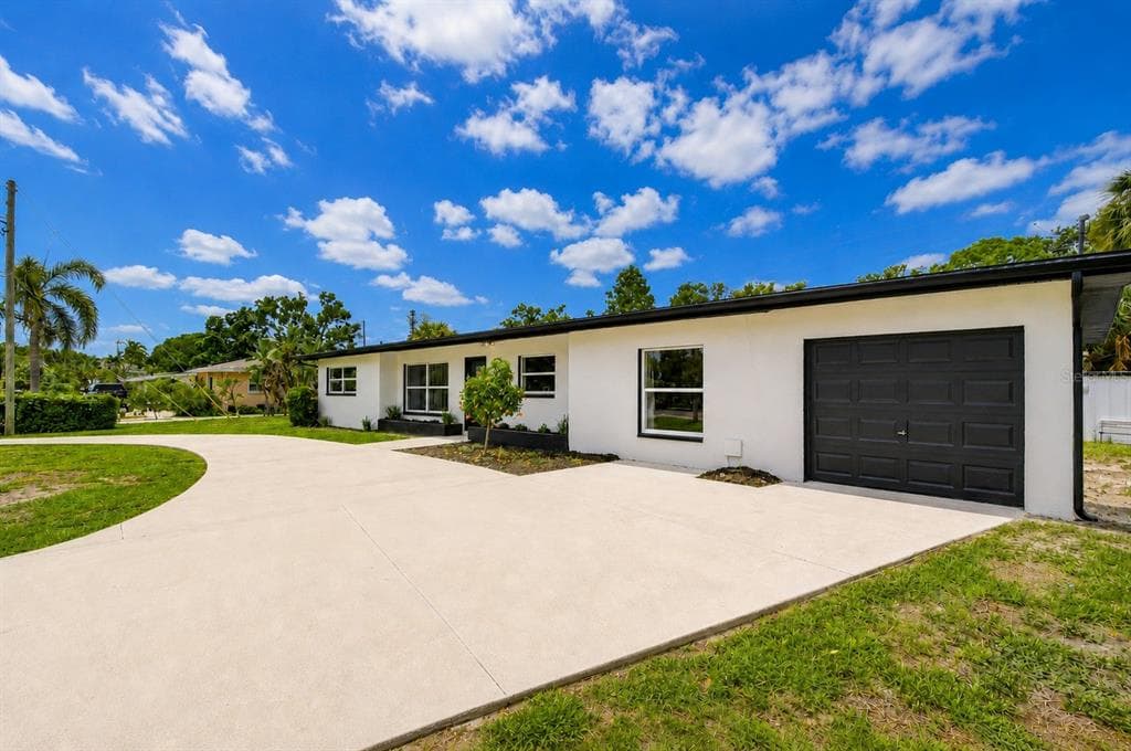 6871 4TH STREET S, ST PETERSBURG, FL 33705 — zdjęcie 4