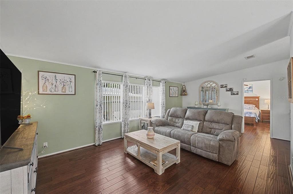 37719 NEWAL AVENUE, ZEPHYRHILLS, FL 33542 — zdjęcie 3