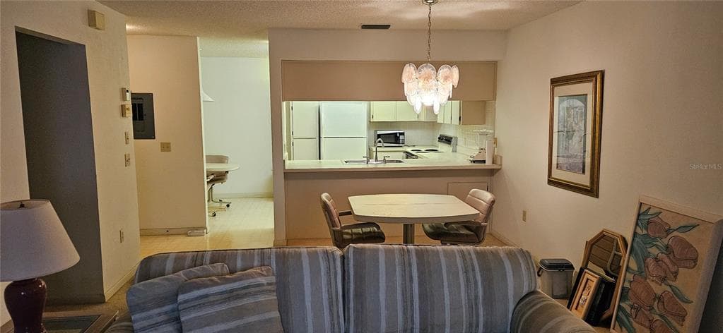 12027 HOOSIER COURT # 201, HUDSON, FL 34667 — zdjęcie 4