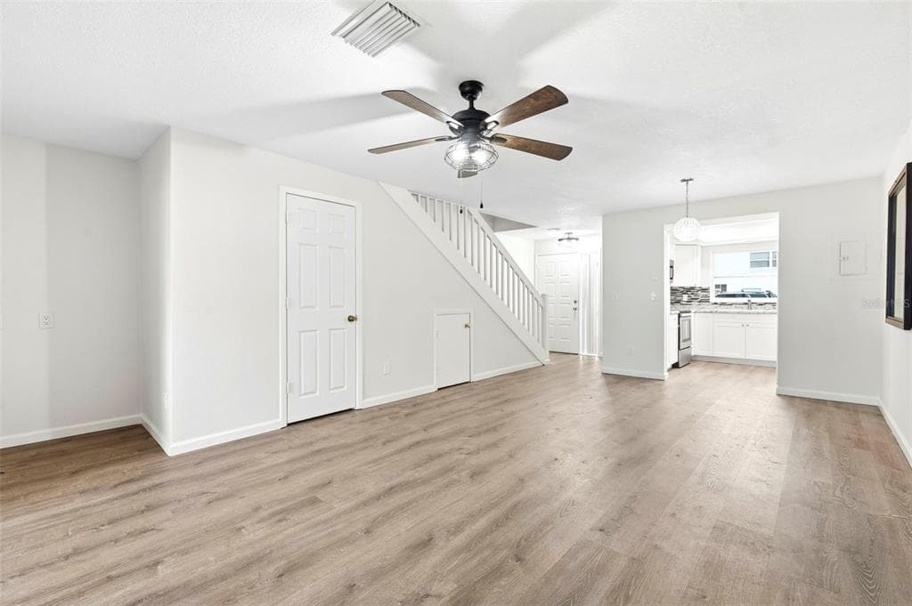 2871 S PINES DRIVE # 31, LARGO, FL 33771 — zdjęcie 3
