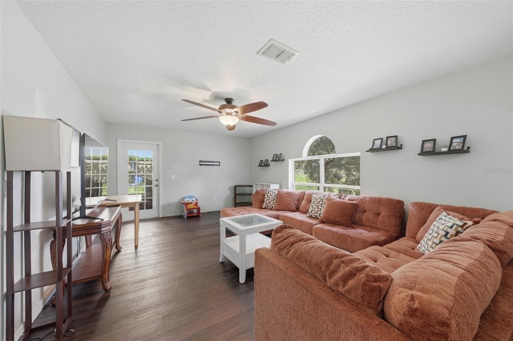 800 MARIETTA LANE, EUSTIS, FL 32726 — zdjęcie 4