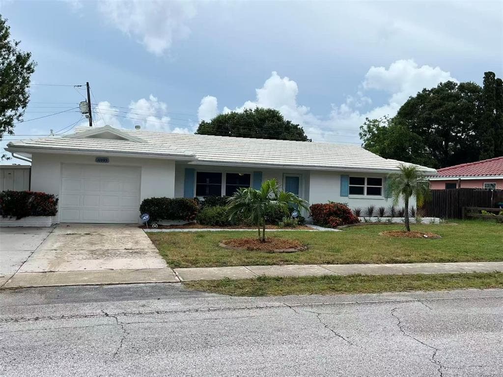 11093 54TH AVENUE N, ST PETERSBURG, FL 33708