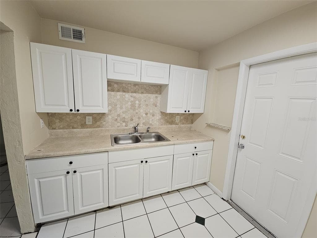 21299 COULTON AVENUE, PORT CHARLOTTE, FL 33952 — zdjęcie 2