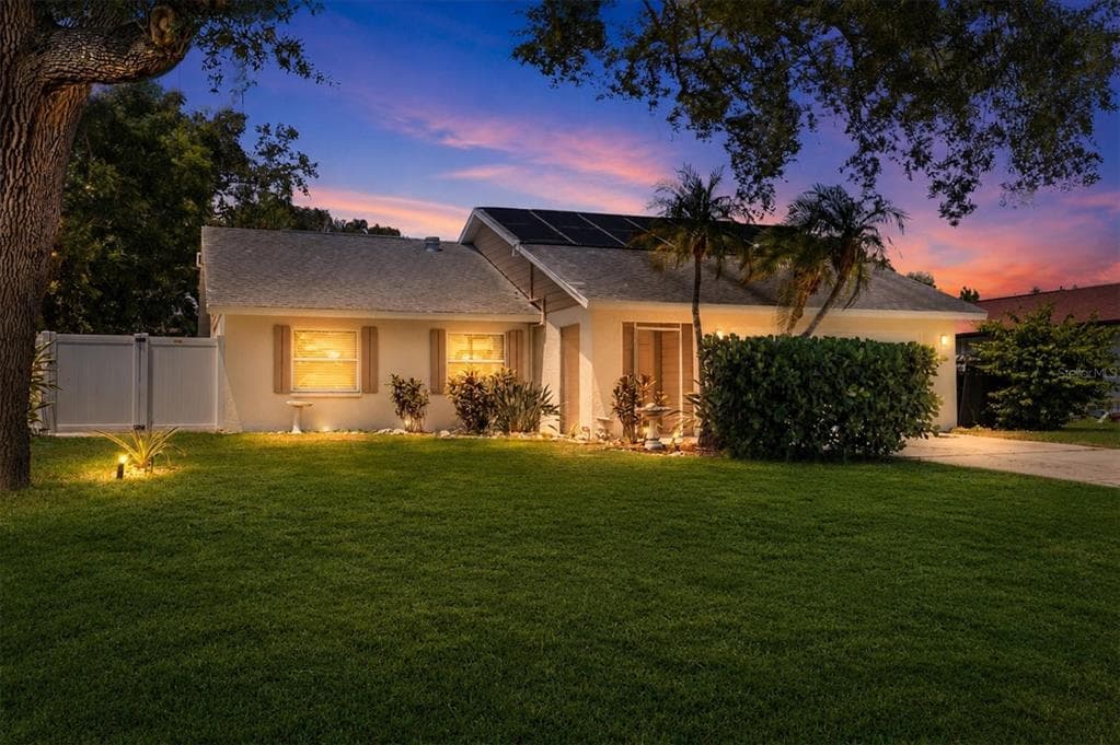 4089 KING RICHARD DRIVE, SARASOTA, FL 34232