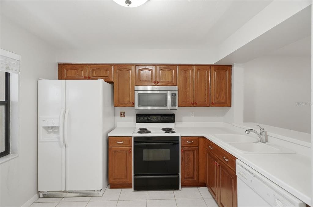 3399 MERMOOR DRIVE # 105, PALM HARBOR, FL 34685 — zdjęcie 5