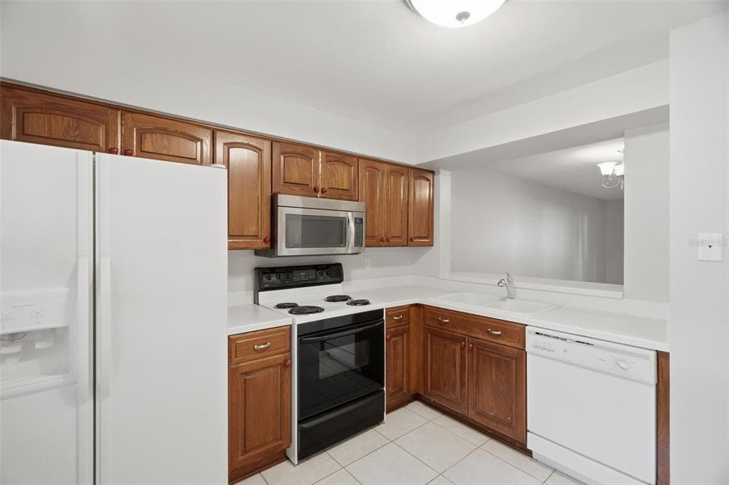 3399 MERMOOR DRIVE # 105, PALM HARBOR, FL 34685 — zdjęcie 4