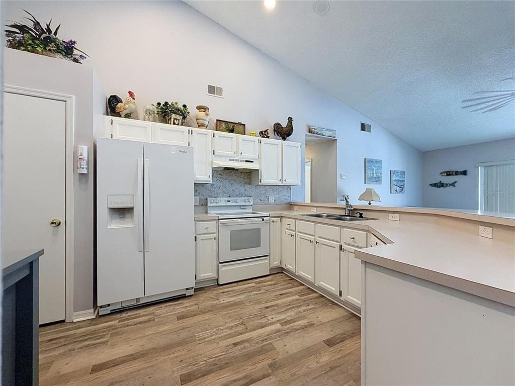 336 CALIFORNIA BOULEVARD, DAVENPORT, FL 33897 — zdjęcie 3