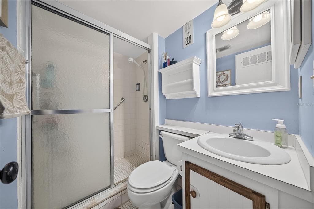 601 N MCDONALD STREET # 2, MOUNT DORA, FL 32757 — zdjęcie 5