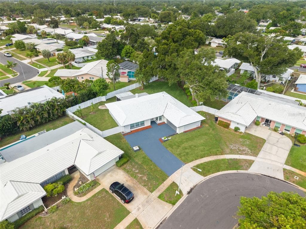 2065 ENVOY COURT, CLEARWATER, FL 33764 — zdjęcie 3