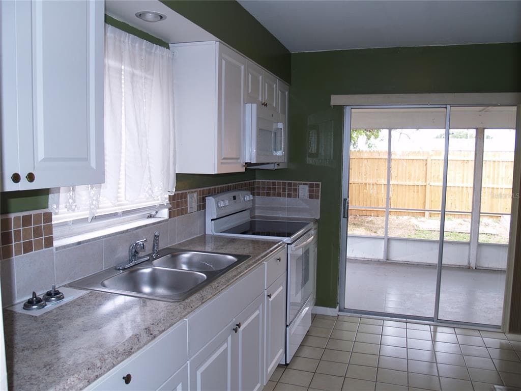 21306 STILLWATER AVENUE, PORT CHARLOTTE, FL 33952 — zdjęcie 5