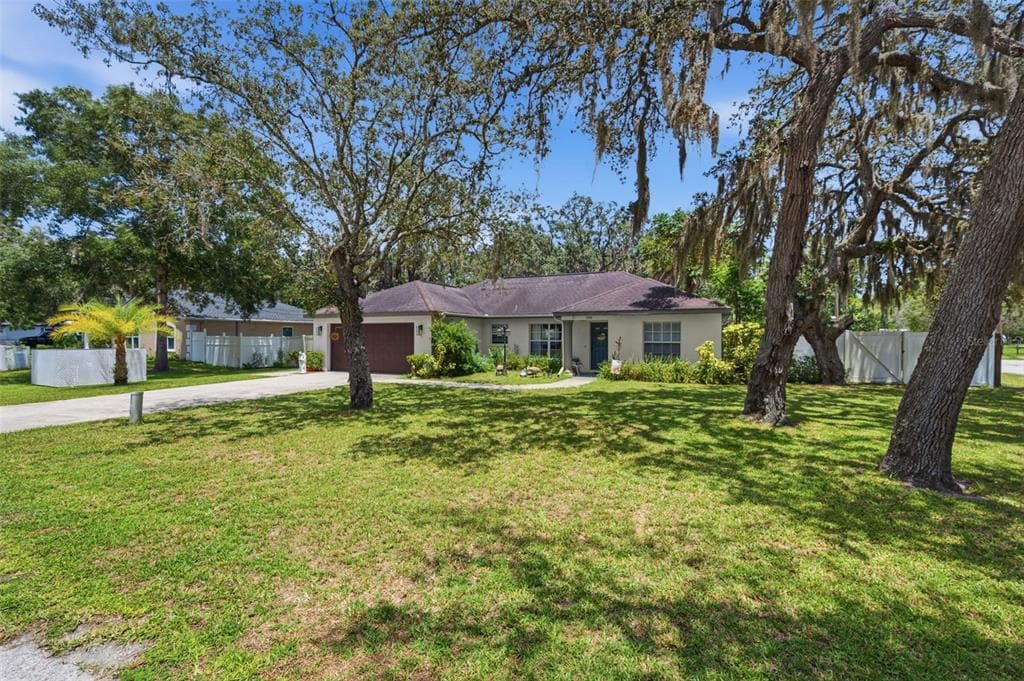 11240 MARQUERITE AVENUE, NEW PORT RICHEY, FL 34654 — zdjęcie 2