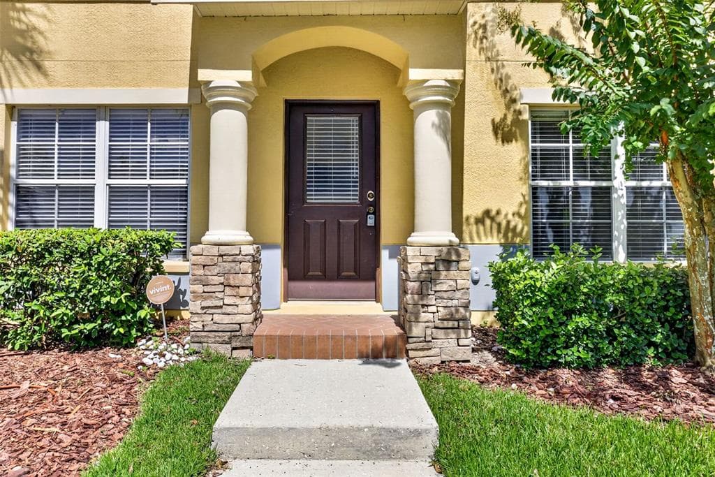 37602 AARALYN RD, ZEPHYRHILLS, FL 33542 — zdjęcie 2