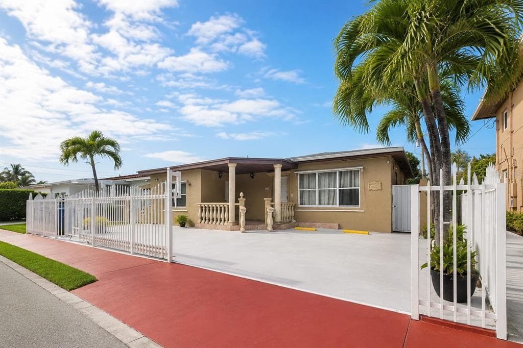 955 79TH TERRACE, MIAMI BEACH, FL 33141