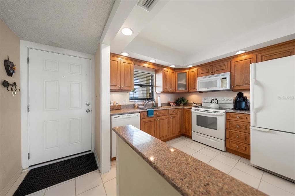 1230 GULF BOULEVARD # 403, CLEARWATER BEACH, FL 33767 — zdjęcie 3