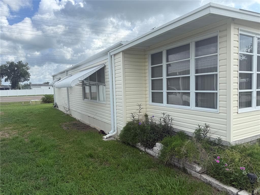 37529 ATTICA AVENUE, ZEPHYRHILLS, FL 33542 — zdjęcie 2