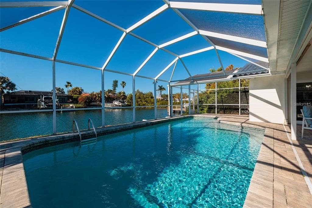 1985 MICHIGAN AVENUE NE, ST PETERSBURG, FL 33703 — zdjęcie 4