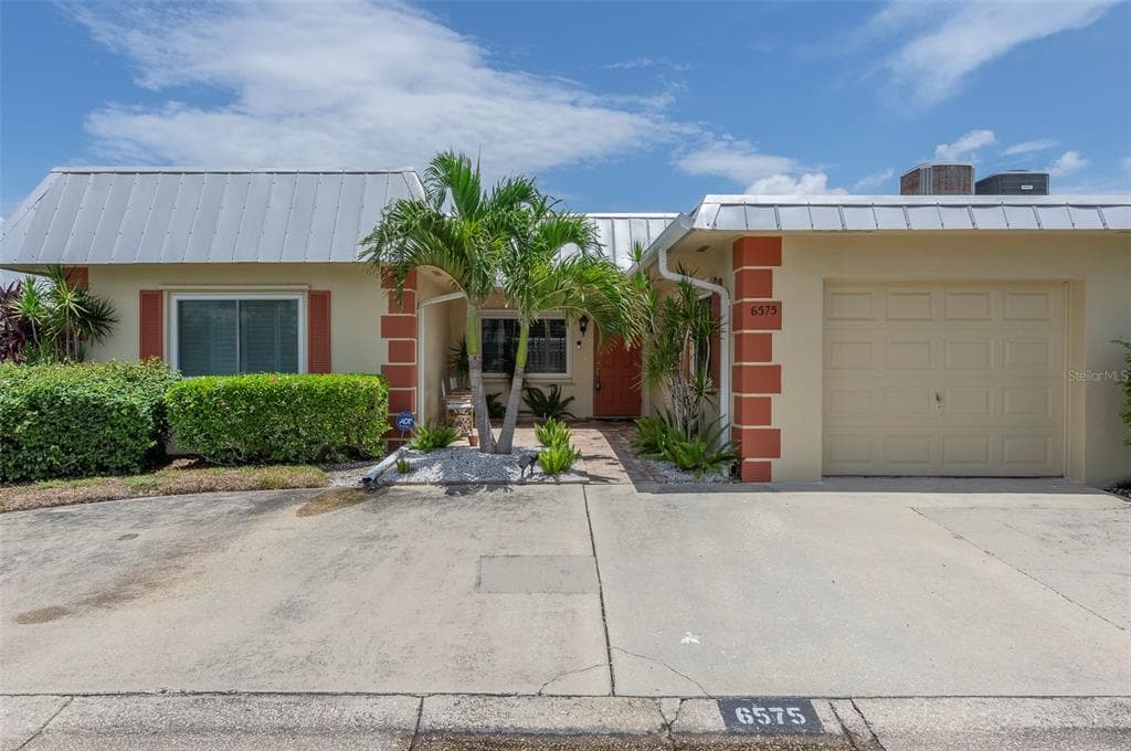 6575 GREEN VALLEY DRIVE, SEMINOLE, FL 33777