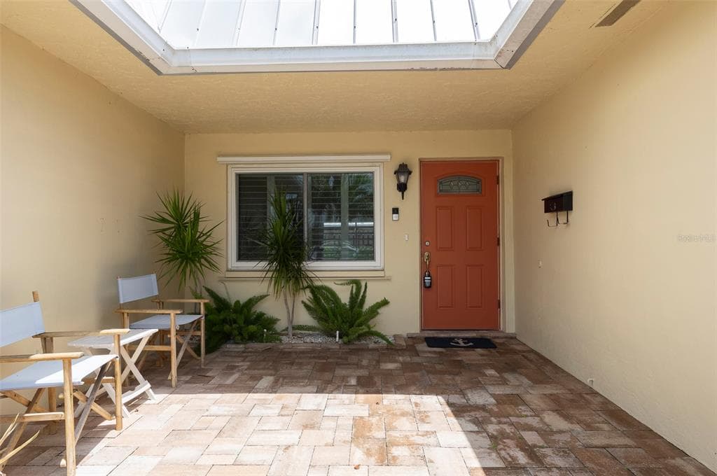 6575 GREEN VALLEY DRIVE, SEMINOLE, FL 33777 — zdjęcie 4