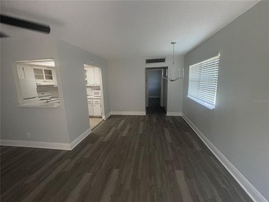 1802 BEDFORD TERRACE # 191, SUN CITY CENTER, FL 33573 — zdjęcie 5