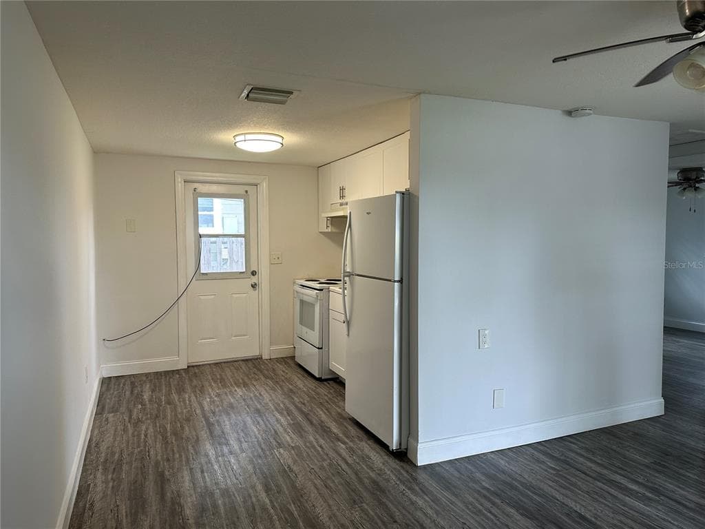 452 88TH AVENUE N, ST PETERSBURG, FL 33702 — zdjęcie 3