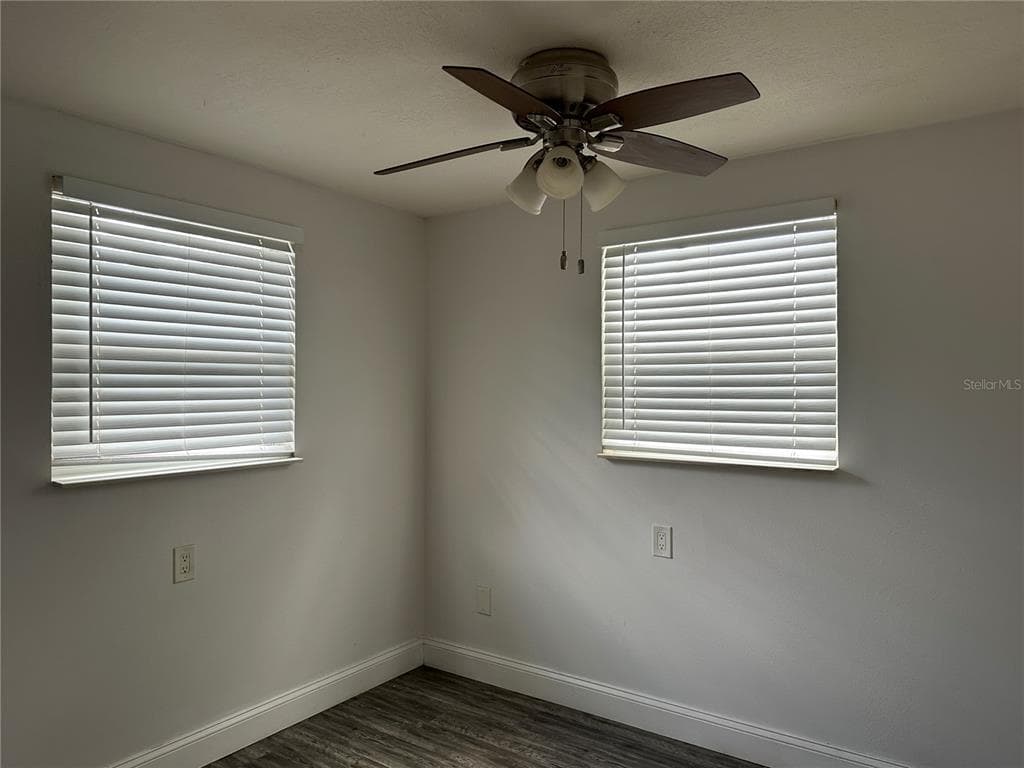 452 88TH AVENUE N, ST PETERSBURG, FL 33702 — zdjęcie 5