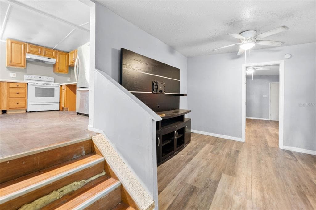122 ARKAYS AVENUE, SPRING HILL, FL 34609 — zdjęcie 5