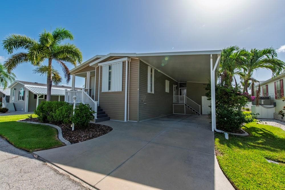 31 COPENHAGEN AVENUE, PUNTA GORDA, FL 33950 — zdjęcie 2