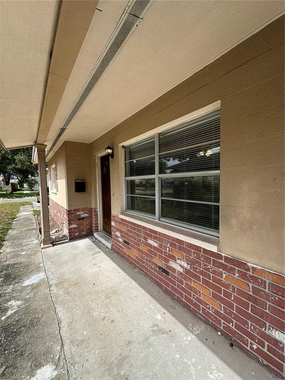 473 93RD AVENUE N, ST PETERSBURG, FL 33702 — zdjęcie 2