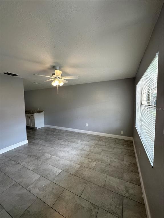 473 93RD AVENUE N, ST PETERSBURG, FL 33702 — zdjęcie 3