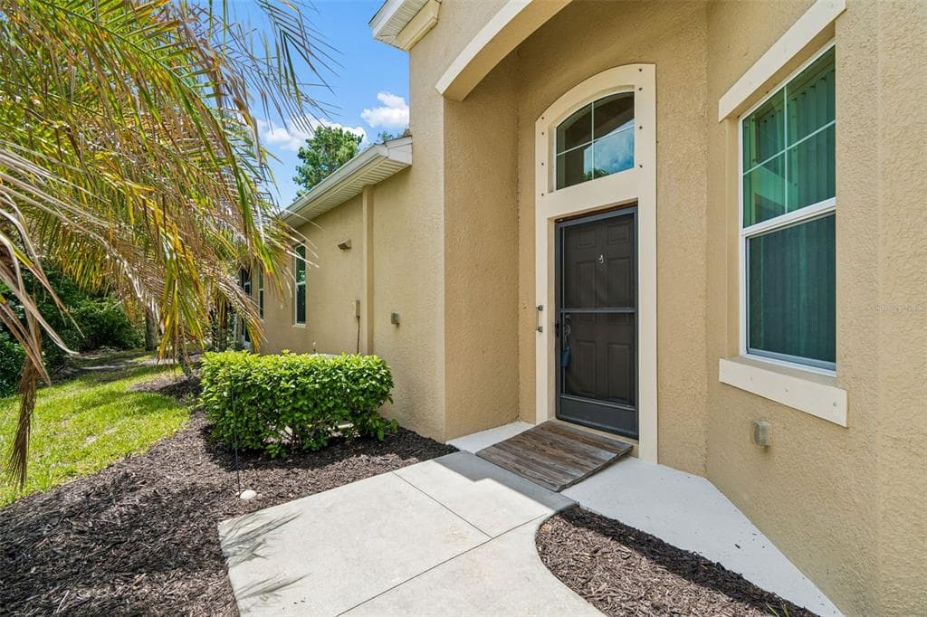 2304 OAKLEY GREEN DRIVE # 61, SUN CITY CENTER, FL 33573 — zdjęcie 3