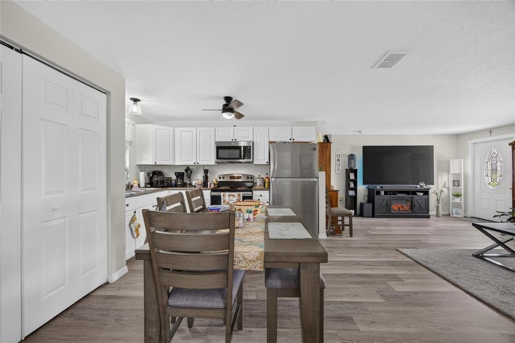1608 YANCY STREET, PORT CHARLOTTE, FL 33952 — zdjęcie 5