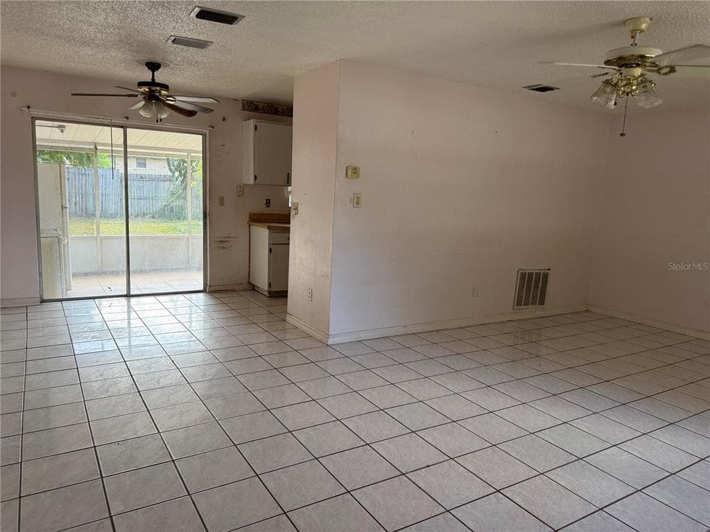 2479 KIMBERLY DRIVE, DELTONA, FL 32738 — zdjęcie 2
