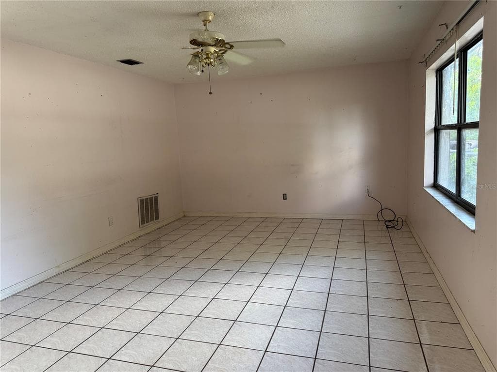 2479 KIMBERLY DRIVE, DELTONA, FL 32738 — zdjęcie 3
