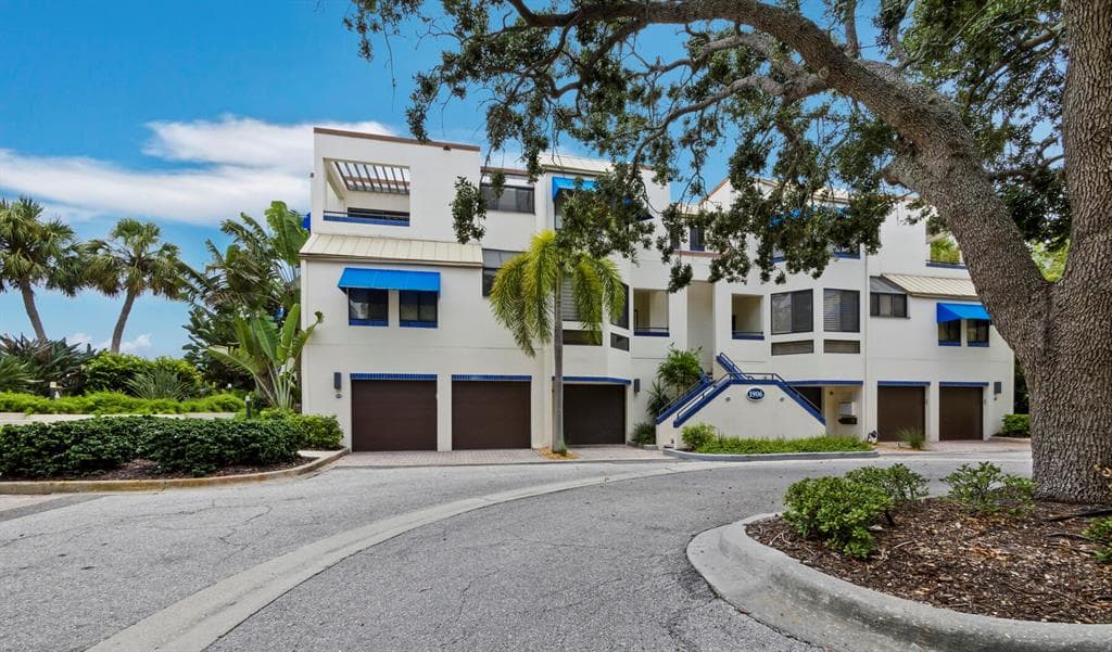 1906 HARBOURSIDE DRIVE # 304, LONGBOAT KEY, FL 34228 — zdjęcie 2