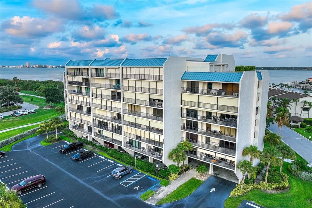 1581 GULF BOULEVARD # 203N, CLEARWATER BEACH, FL 33767 — zdjęcie 3
