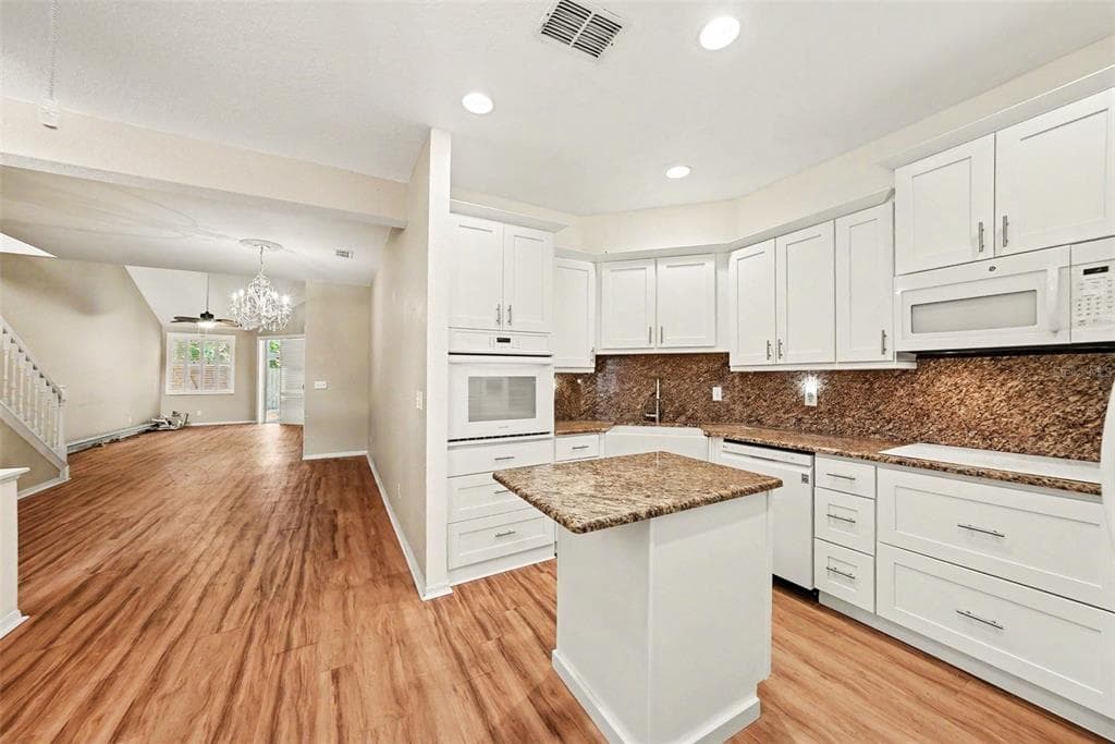 1050 STARKEY ROAD # 2403, LARGO, FL 33771 — zdjęcie 4