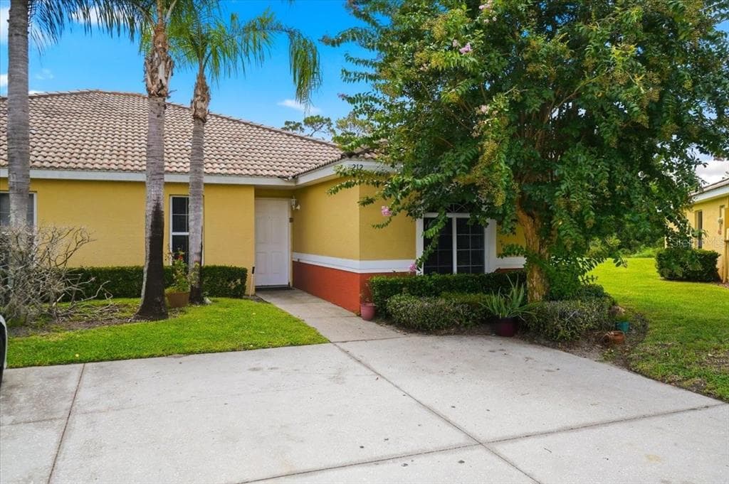 212 OCEAN BLUFF DRIVE, POINCIANA, FL 34759